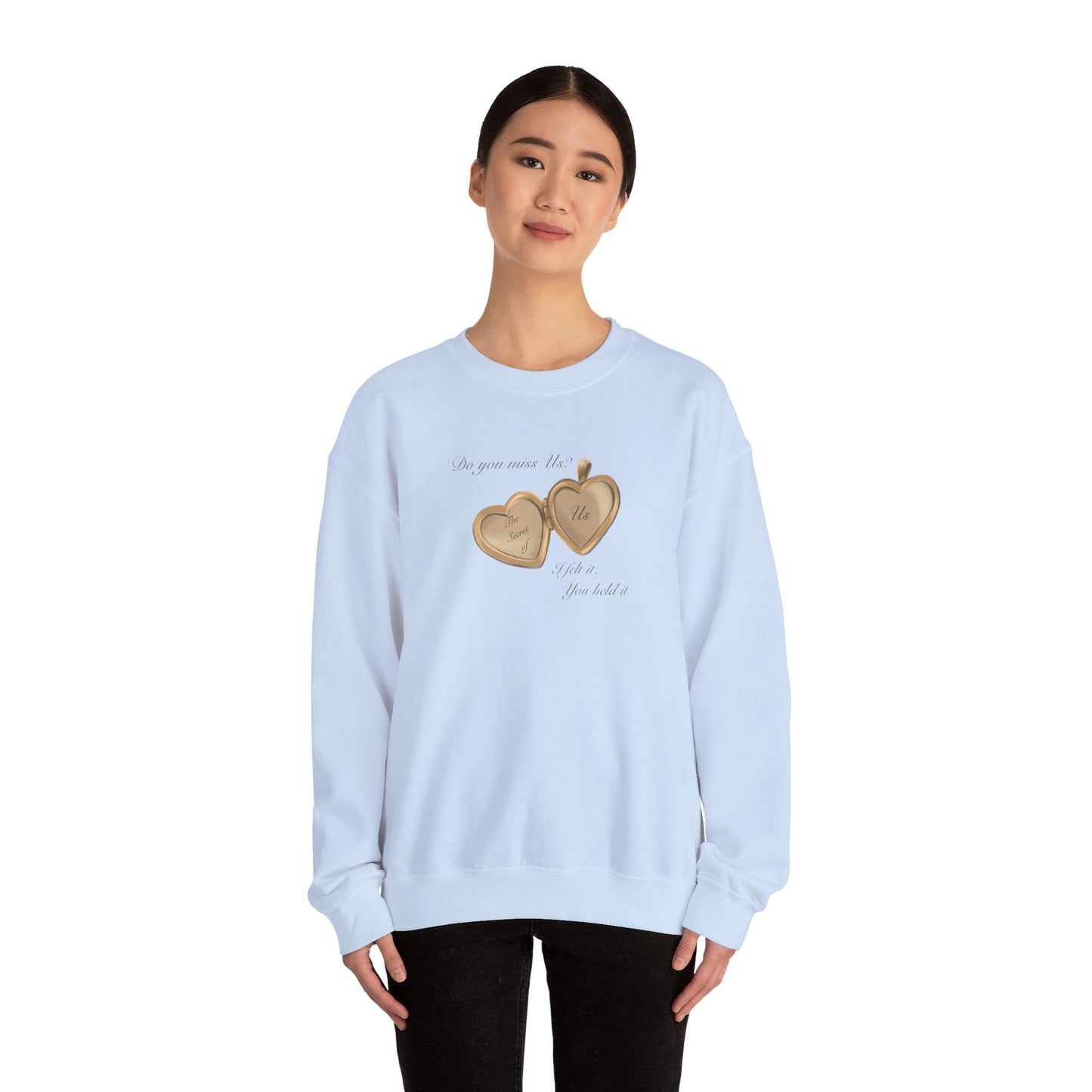 Us Locket Crewneck