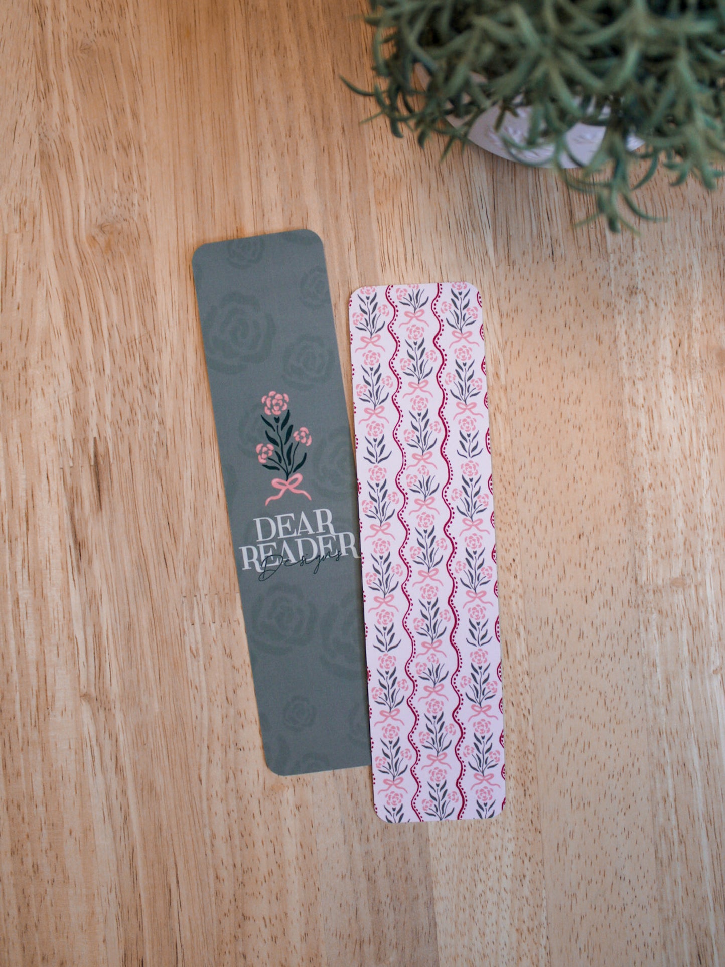 Dear Reader Rosette Bookmark