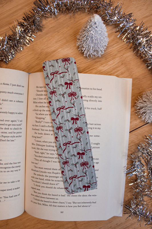 Holly & Ribbon Open Here Bookmark