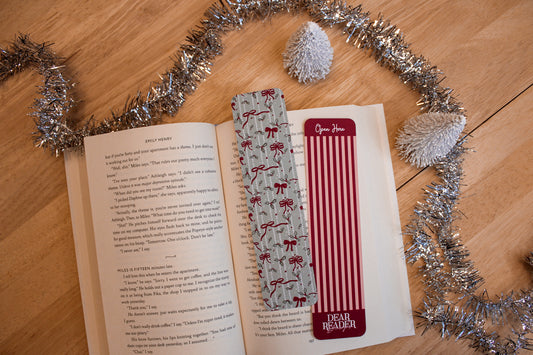 Holly & Ribbon Open Here Bookmark